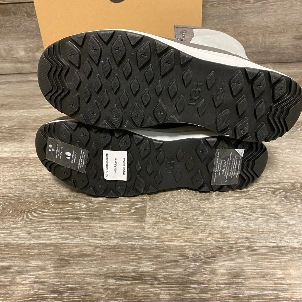 UGG womens zaylee